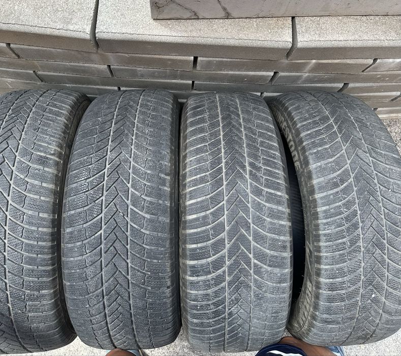 Зимни гуми 265 55 19 Bridgestone 2019г.