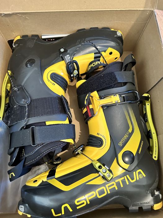 Clapari tura La Sportiva -Noi