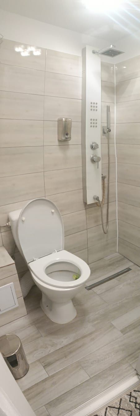 Închiriez in regim hotelier