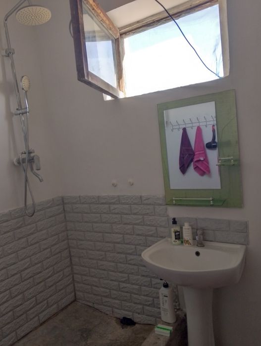 Kvartira tez va arzon sotiladi.