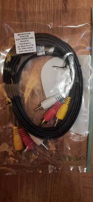 Cablu video compus 3x RCA tata-3 x RCA tata,2 m,negru,Nou!