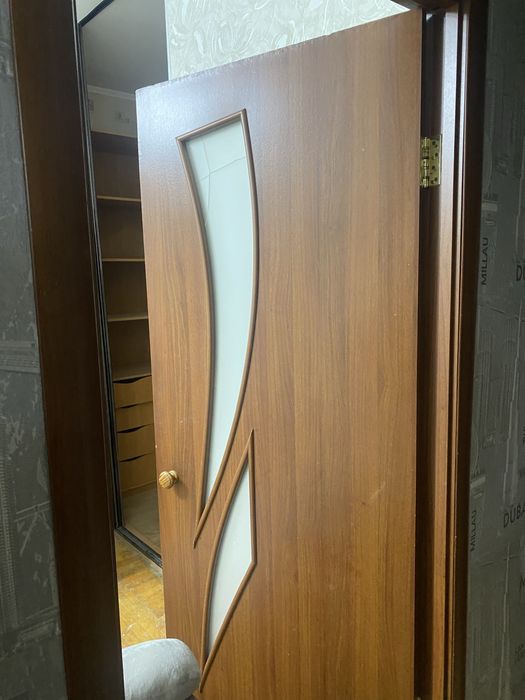 Продам двери межкомнатные