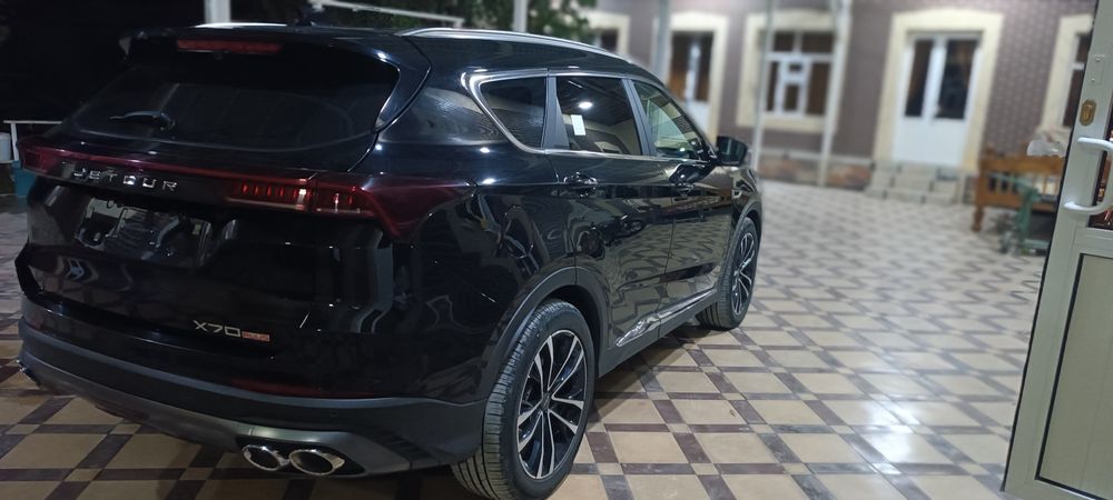 Jetour x70 plus Dubai full version xolati yangi