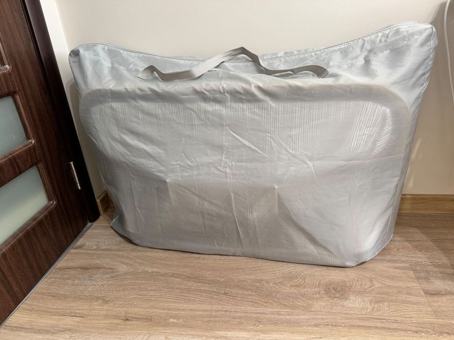 Бебешко легло next to me