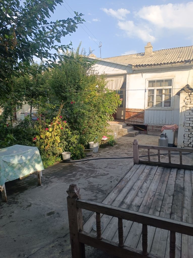 Ховли уй сотилади Шахрихон