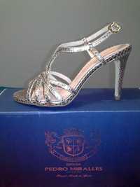 Луксозни сандали на висок ток