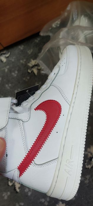 Кроссовки. Nike + LV