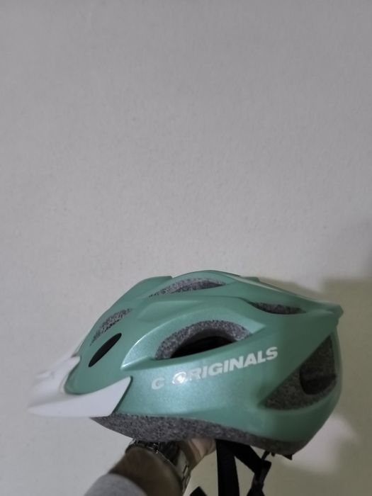 Каска за велосипед