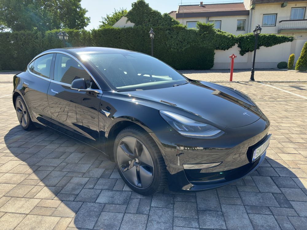 Tesla Model 3 Long Range 2019
