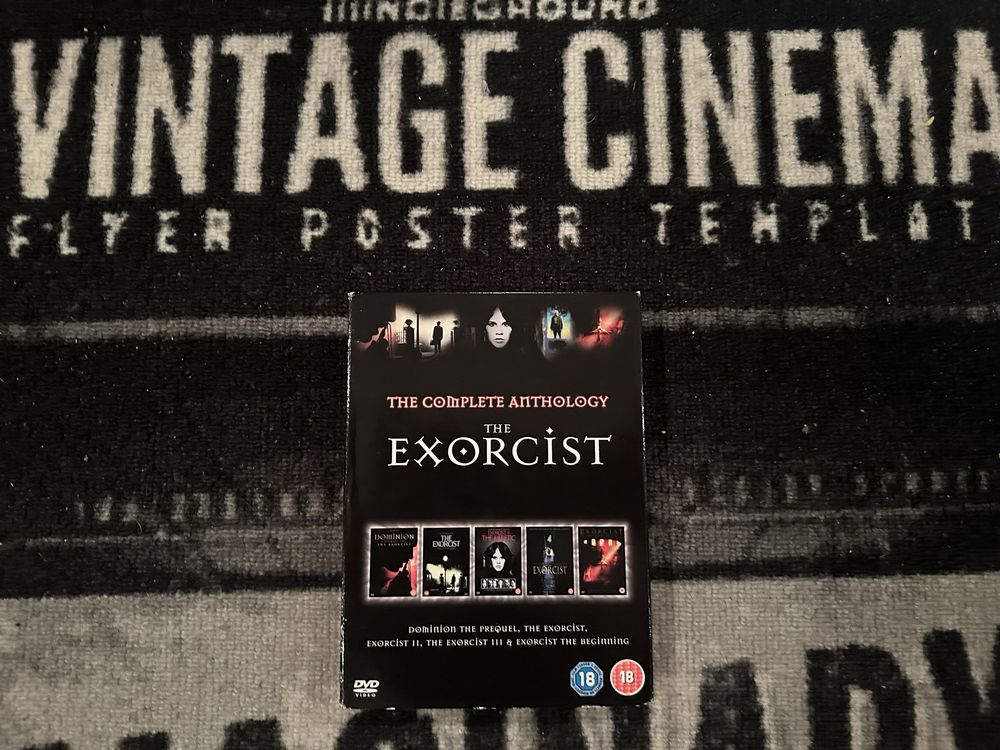Filme Horror The Exorcist - The Complete Anthology 1-5 DVD Originale