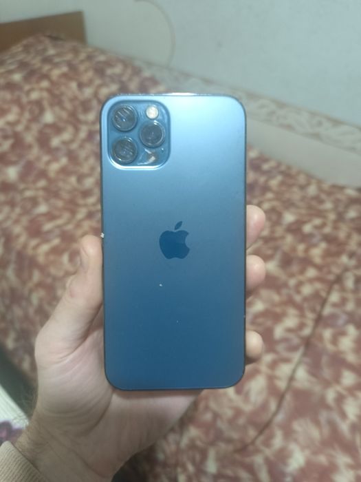 Продам телефон iphone 12pro