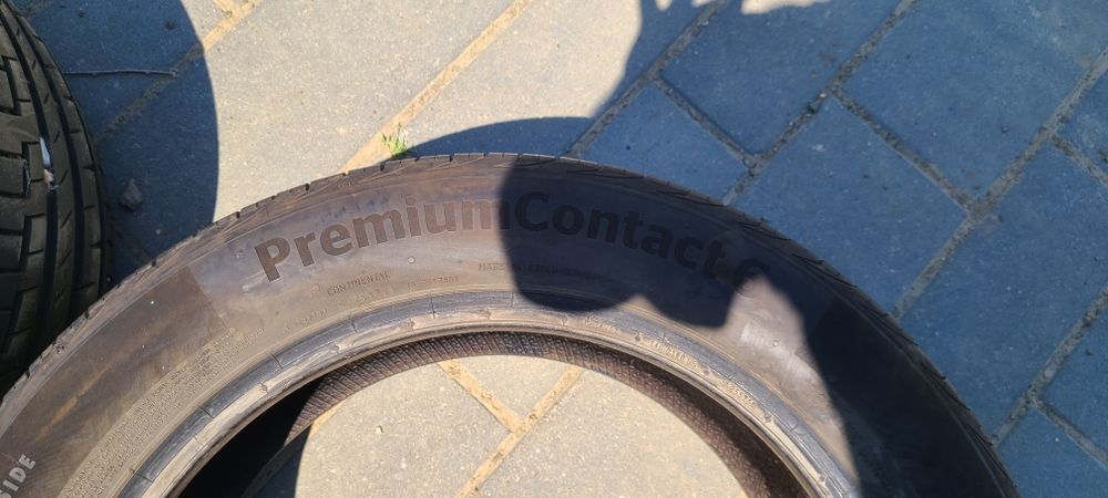 Vand 2 cauciucuri de vara Continental 215/55/R17