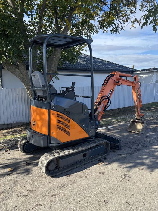 Miniexcavator 1.8 tone hitachi 17u bobcat kubota