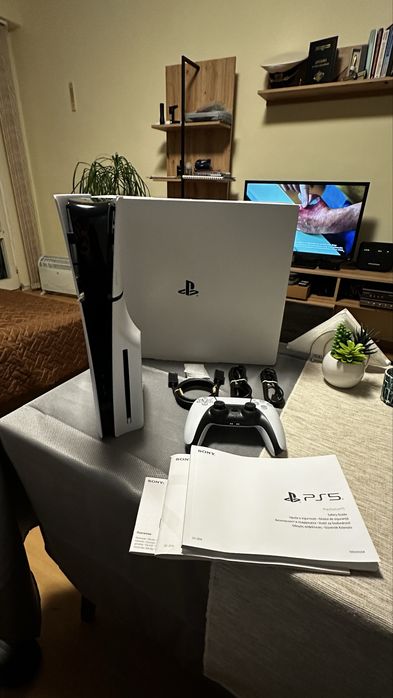 PlayStation 5 Slim (2 години гаранция)