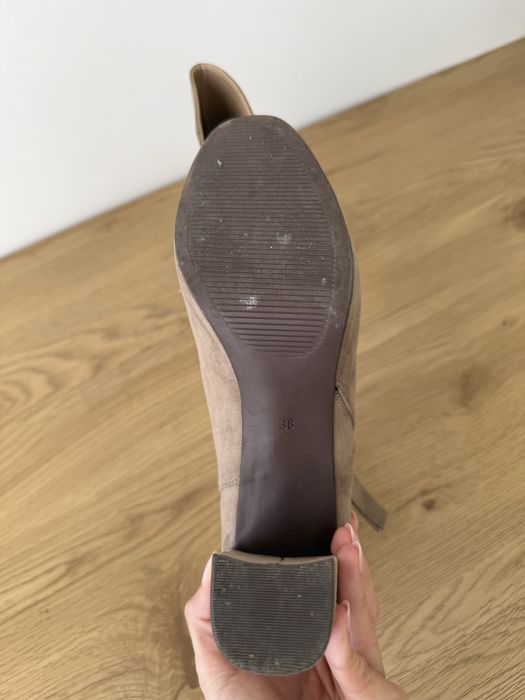 Бежови боти с дебел ток H&M размер 38