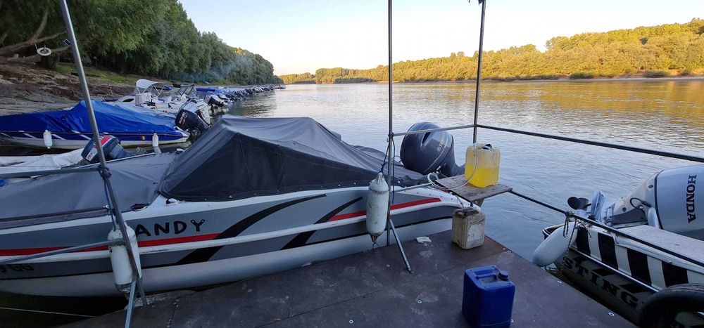 Barca open Delphin motor 130 cp peridoc