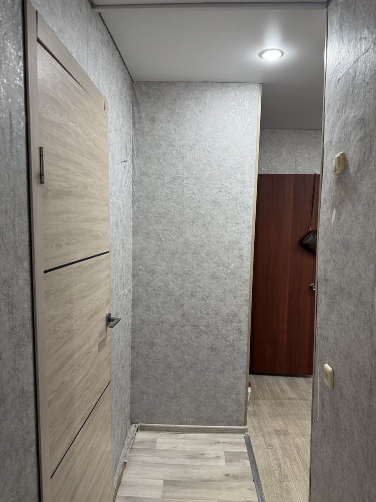 Продам трехкомнатную