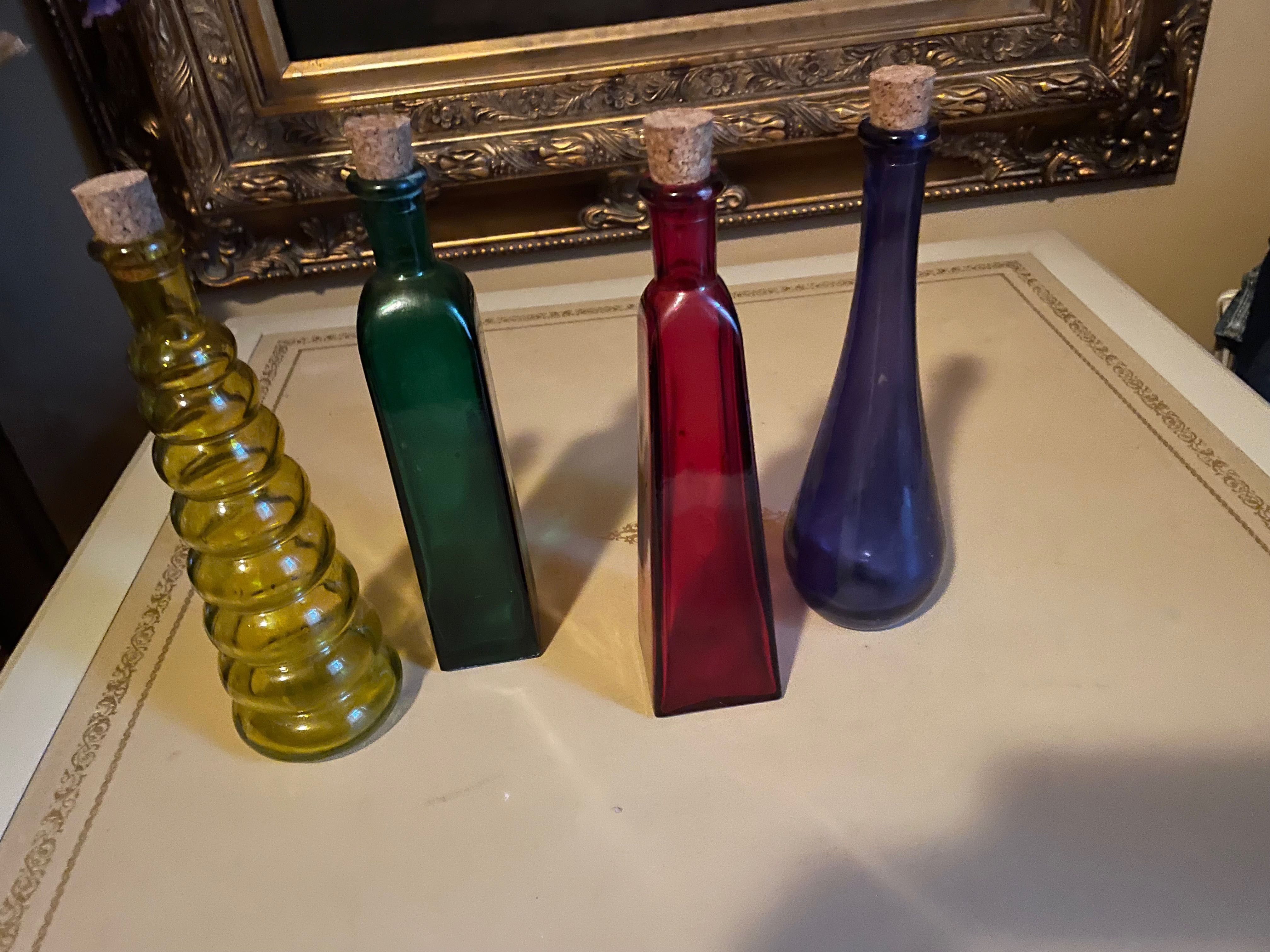 Patru sticle decorative policrome, deosebite, Franta