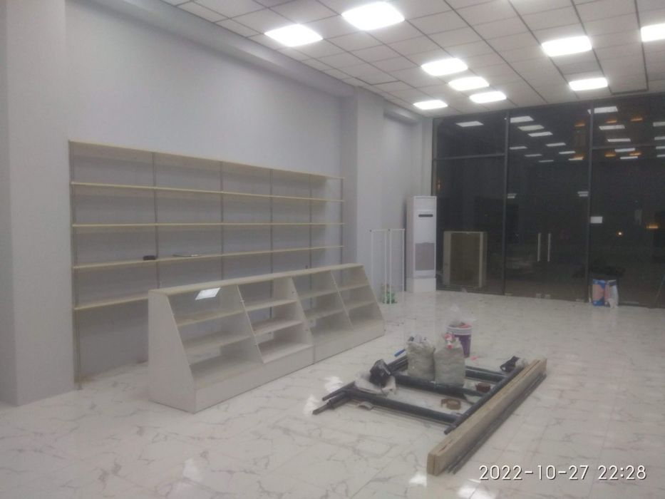 Продается витрина для магазина.