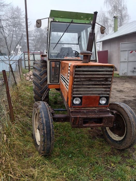 Vand tractor fiat 880 recent adus