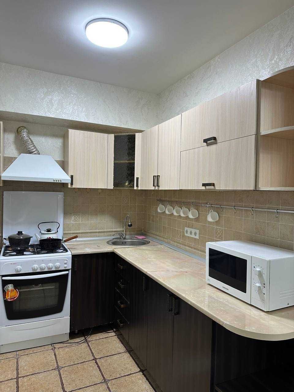 СРОЧНО Сдаётся кв Метро Туркистан 2-ком/2/5 ро-н Юнусабад-12 кв 241*