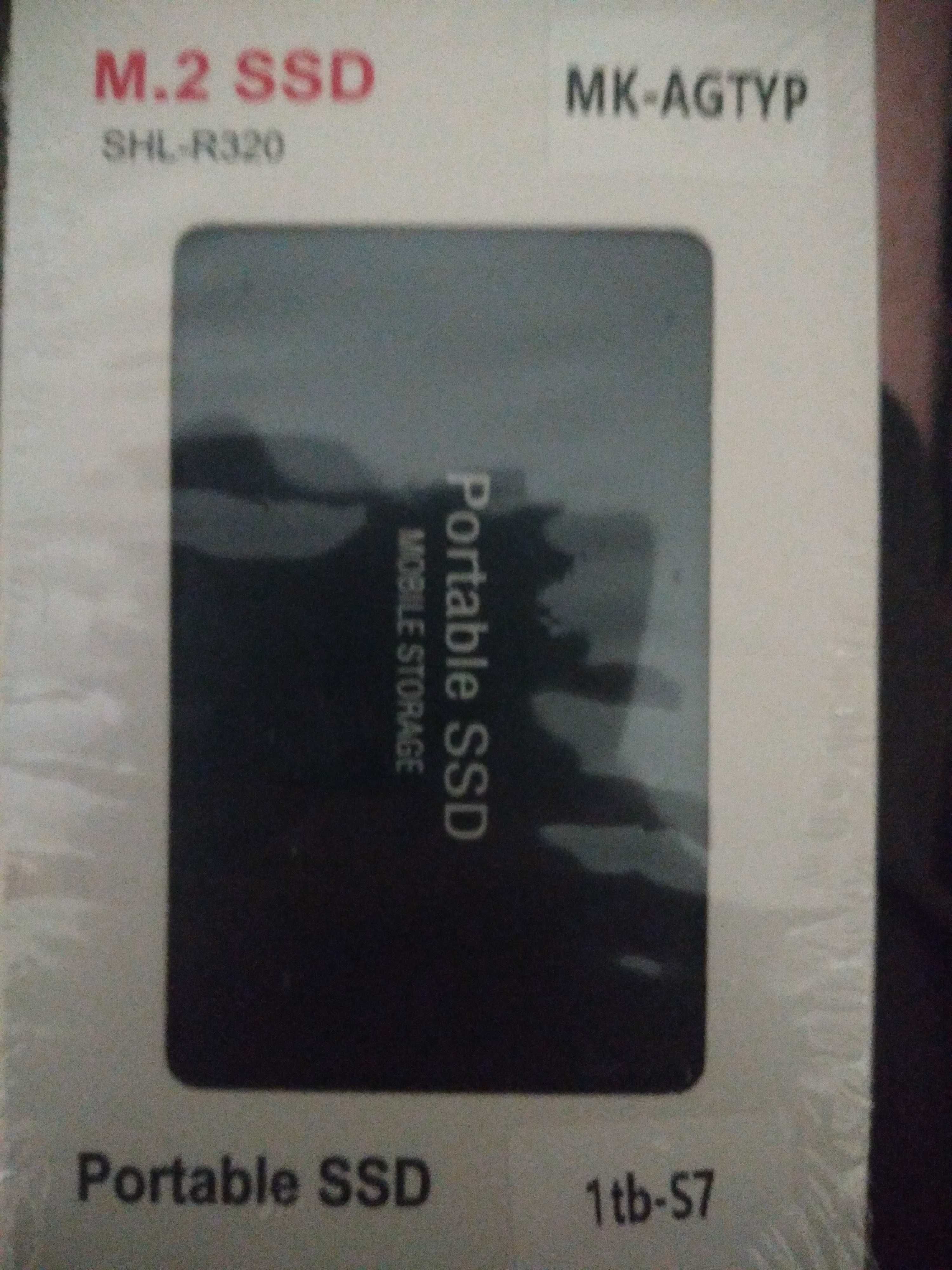 USB SSD-1Tb новый