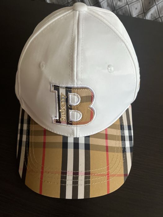 Шапка Burberry