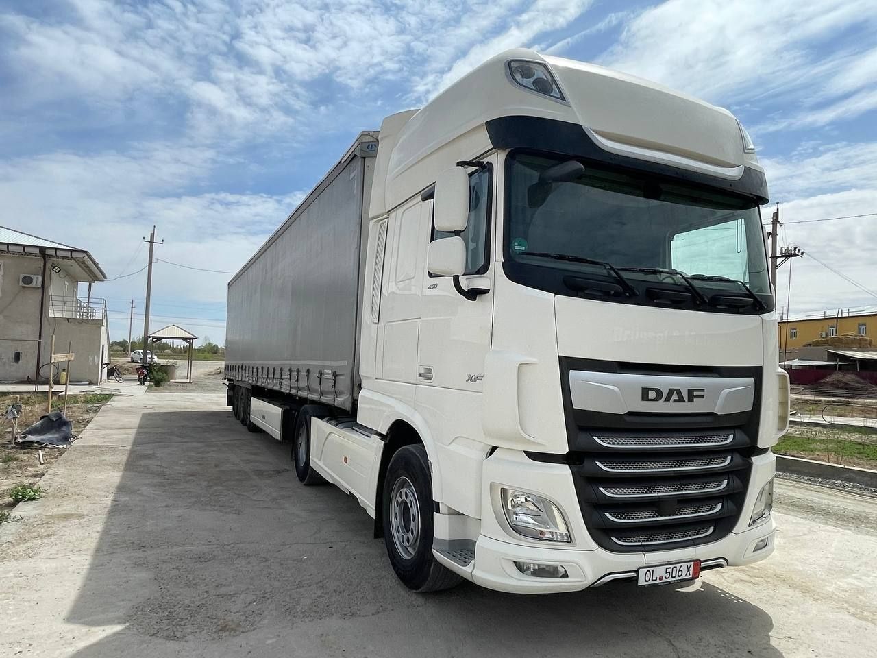 DAF XF EURO 6 + KRONE прицеп Сотилади