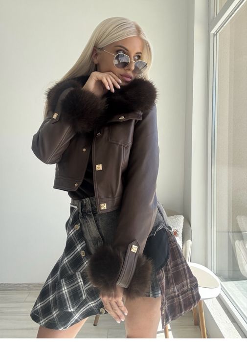 Тъмно кафяво кожено яке с пух-ново.