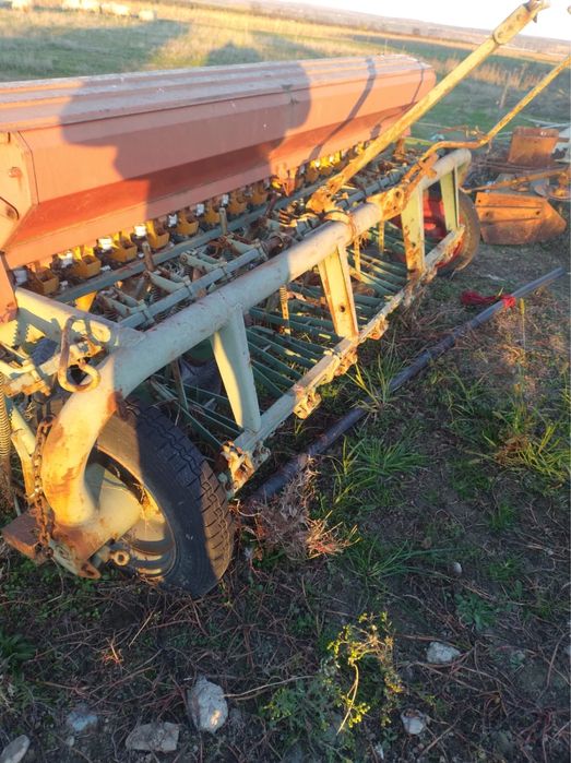 Vand semanatoare grau