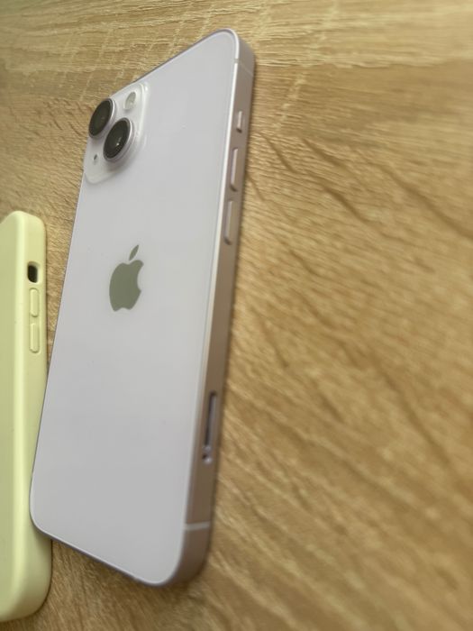 Телефон iPhone 14