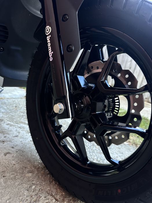 Aprilia SR GT 200 - 2024 - Negru Mat - 1350 km/garantie, Impecabilă