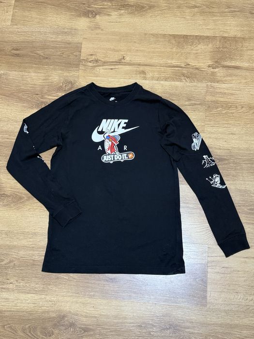 ( VANDUT ) Bluza Nike pentru 13-16 ani