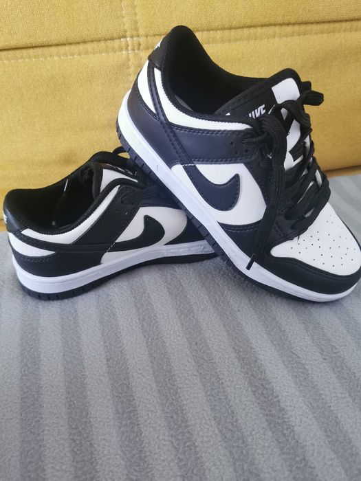 Adidasi nike sb dunk