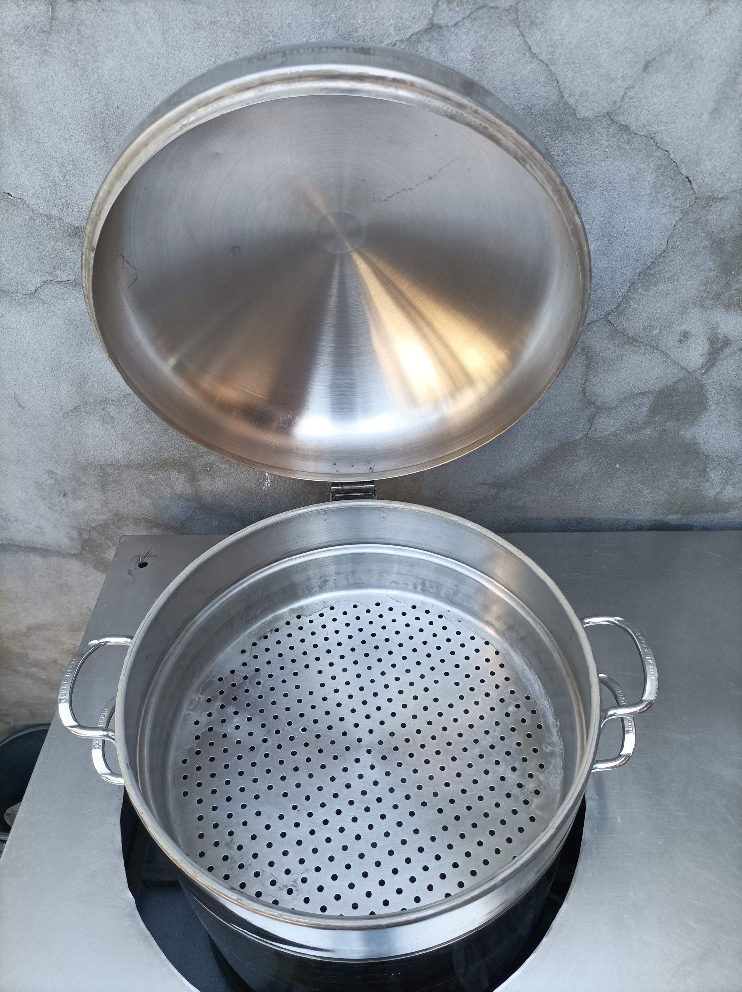 Johori aparti sotiladi