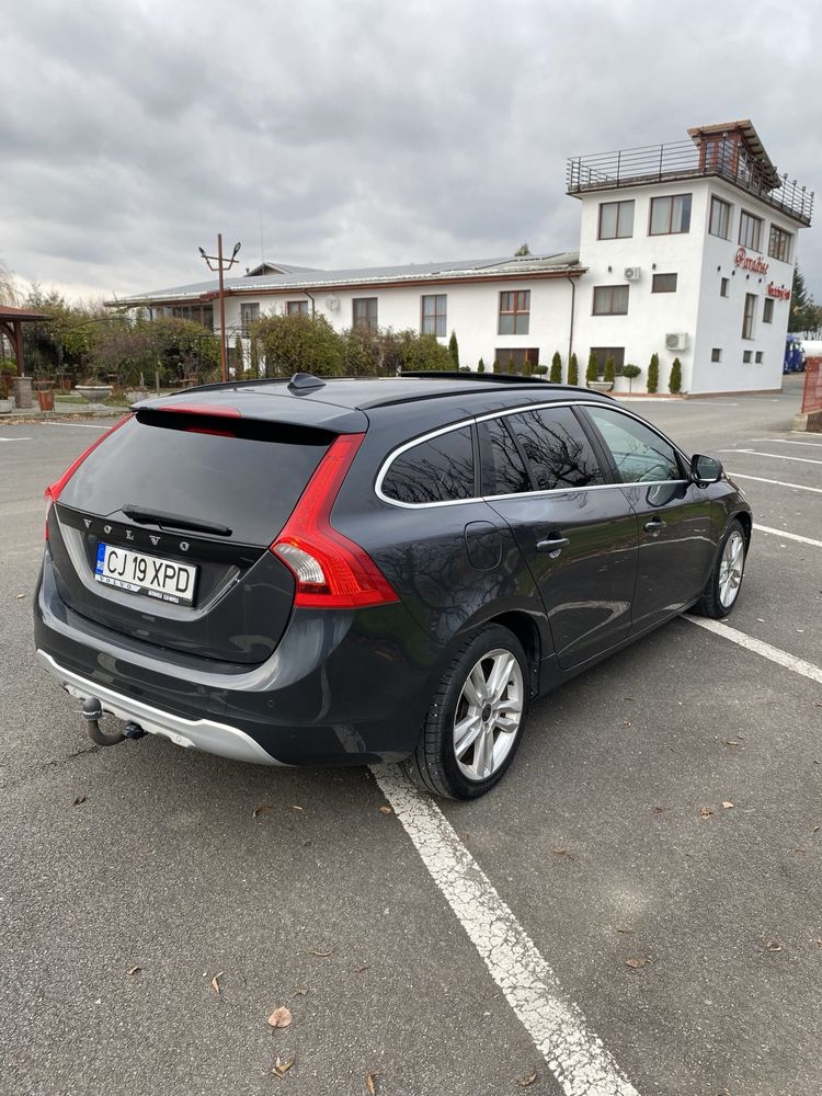 Volvo V60 D3 2.0 diesel 5 cilindrii