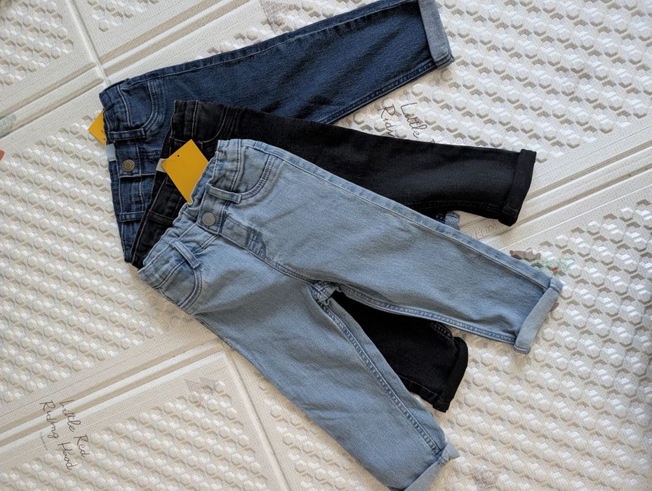 Vând blugi H&M 12-18 luni