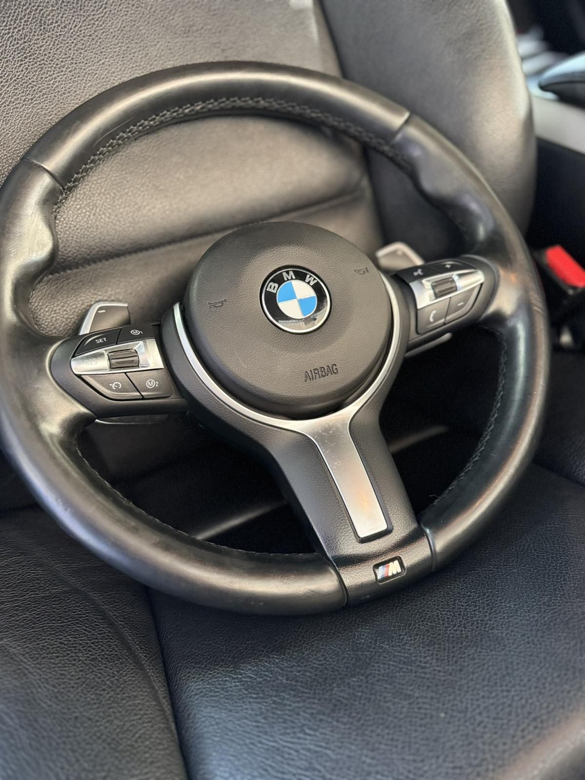 От BMW X5 F15От  перфектен
