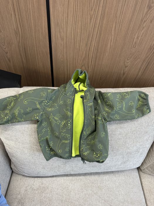 Ветровка за бебе