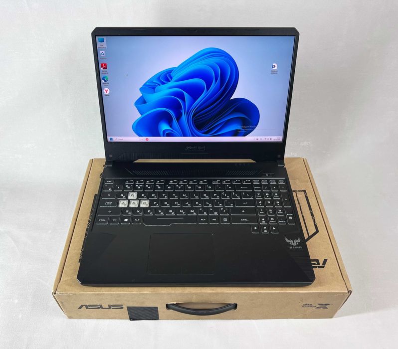 Игравой мощный ноутбук Asus TUF Gaming FX 505 /SSD 512