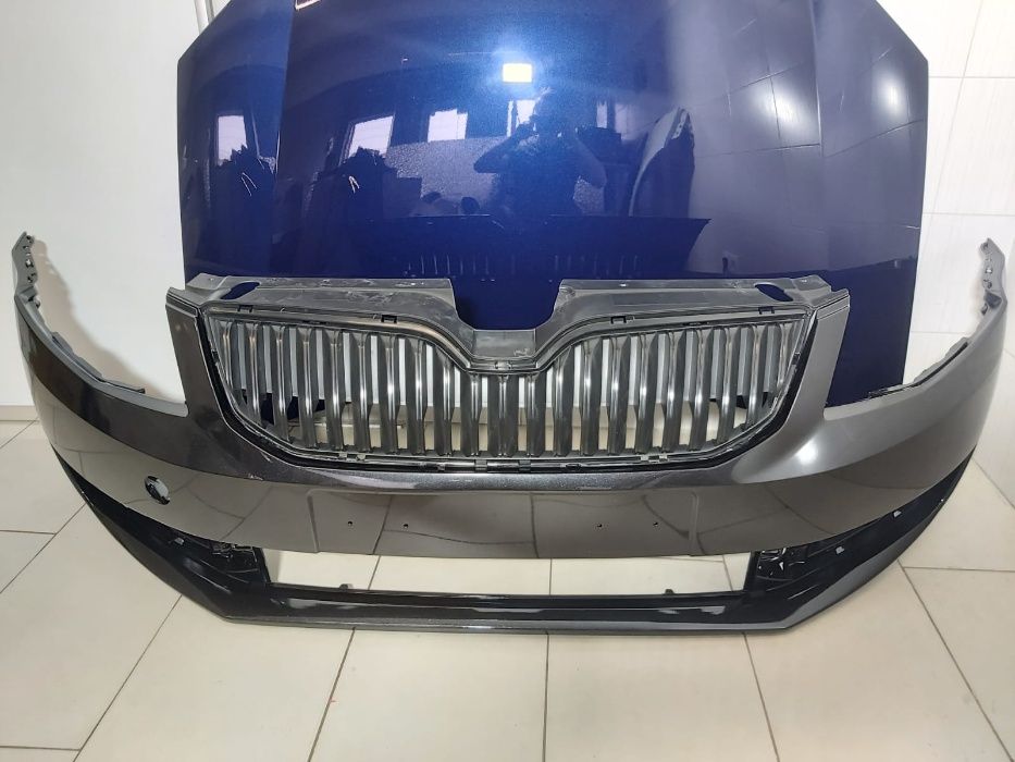 Bara Fata Skoda Octavia 3/III 2013 2014 | 2015 2016 | 2017 (Negru)