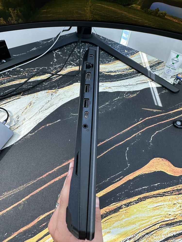 Продавам Asus TUF Gaming A15