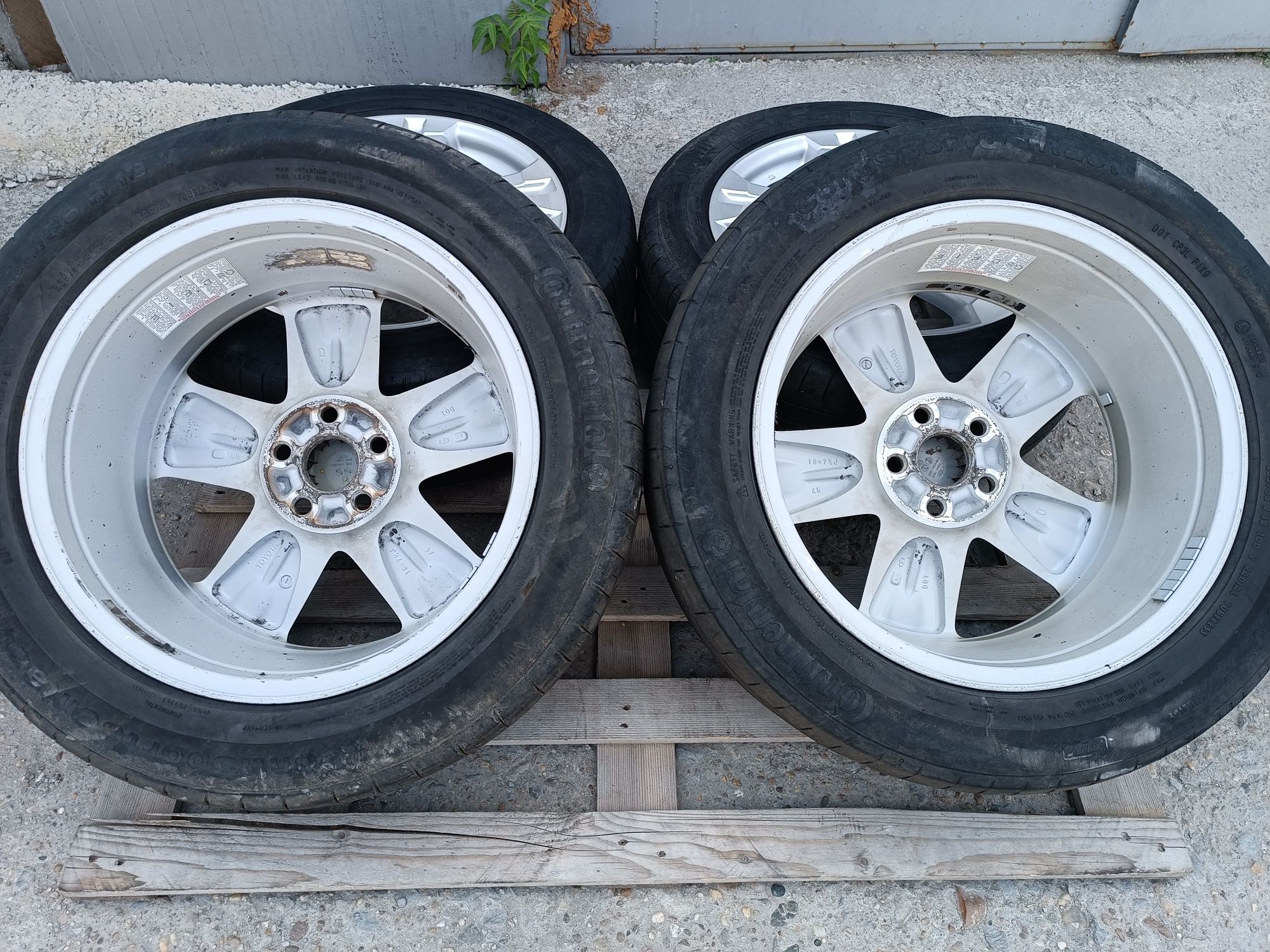 Лети джанти 18ки 5х114.3 Toyota + летни гуми 235/55/18 Continental