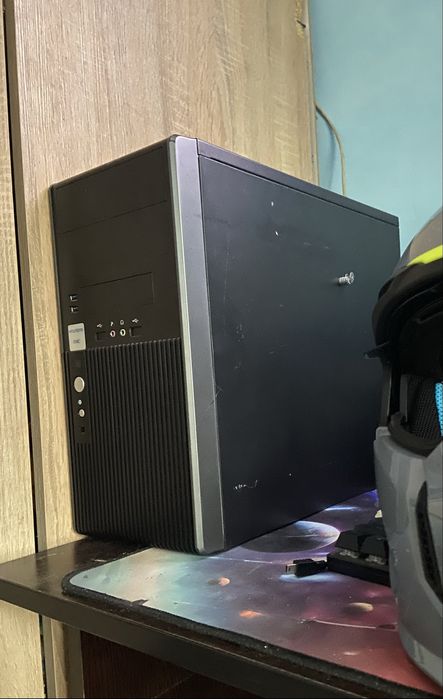 Vând sau schimb pc lite gaming