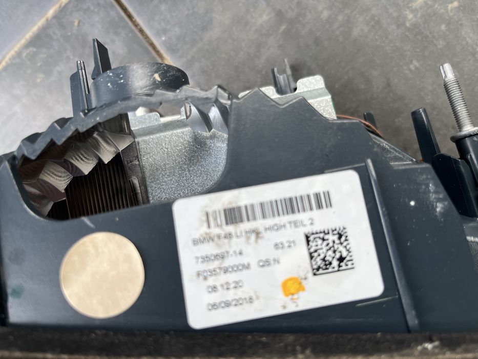 Stop stanga bmw x1 f48