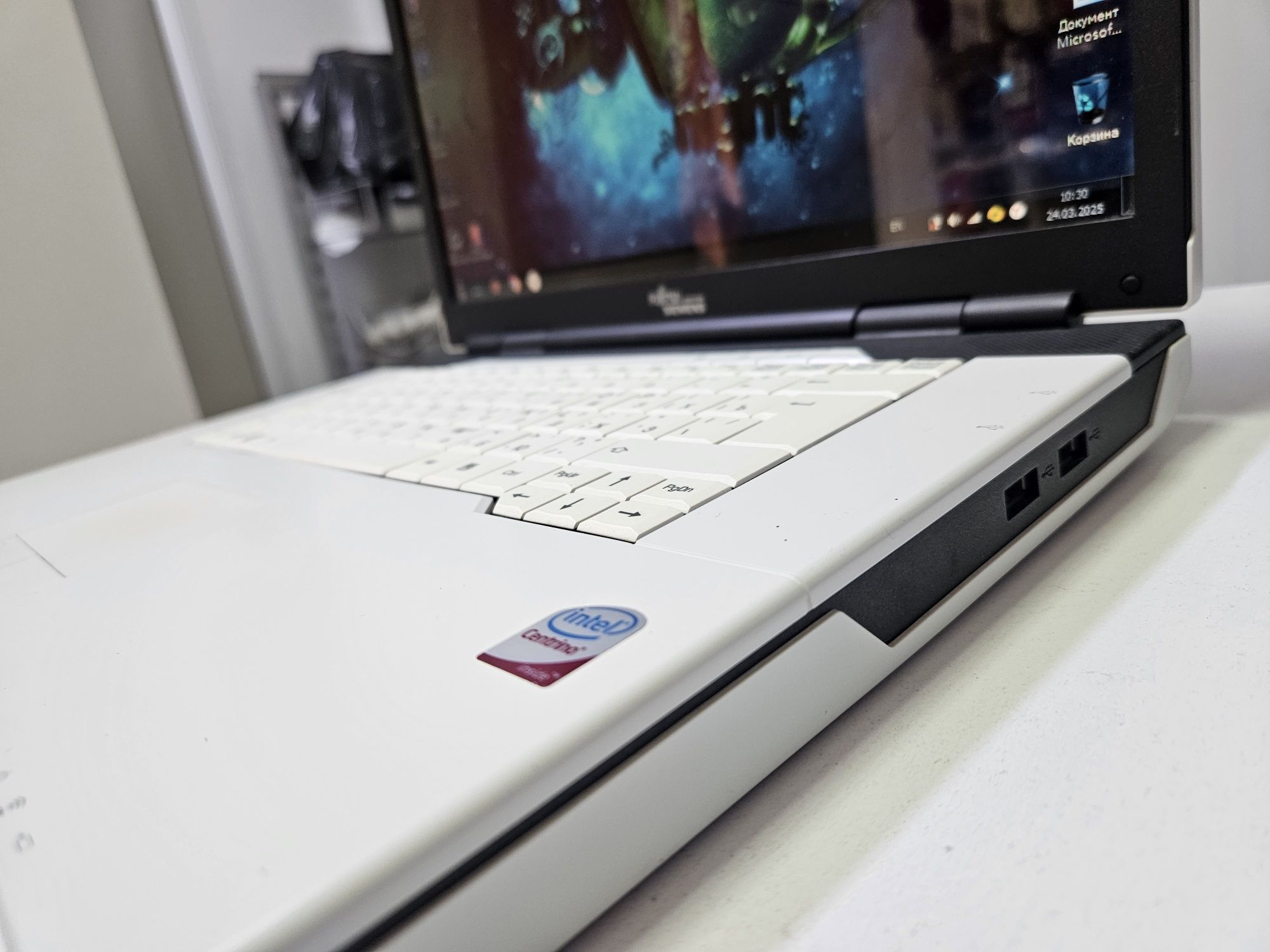 Fujitsu Siemens amilo