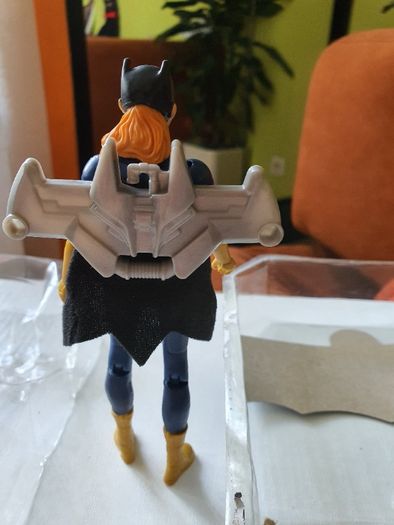 Figurina BatGirl din seria Batman Mission