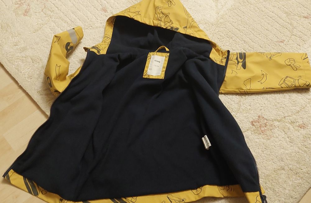 Geaca cauciucata impermeabila Sinsay mărimea 116cm