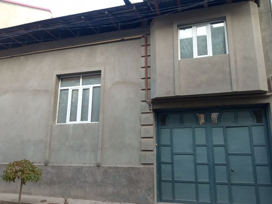 Уй сотилади 200.000$