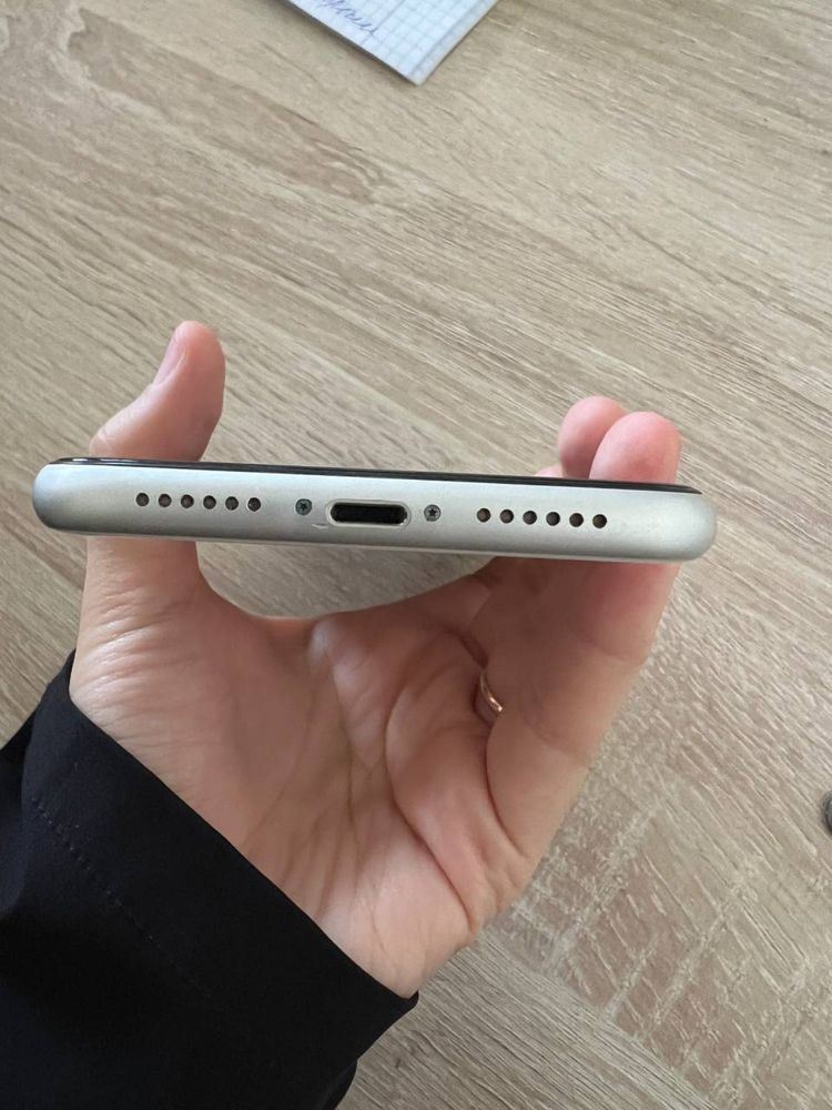 Iphone 11 белый